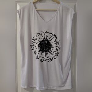 White Sunflower Graphic V-Neck Women's Tank